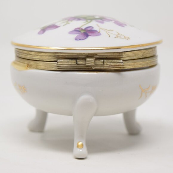 VTG Trinket Box Footed Purple Violets Porcelain Hand Painted Gold Hinge Round - Picture 5 of 16
